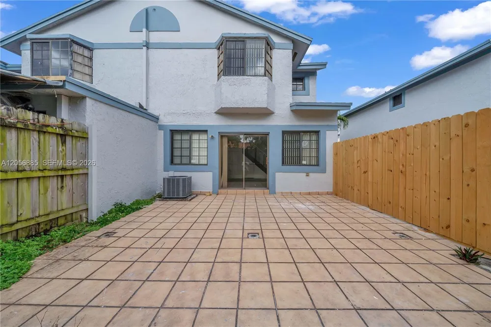 1535 SW 122nd Ave #3-7 Miami, FL 33184