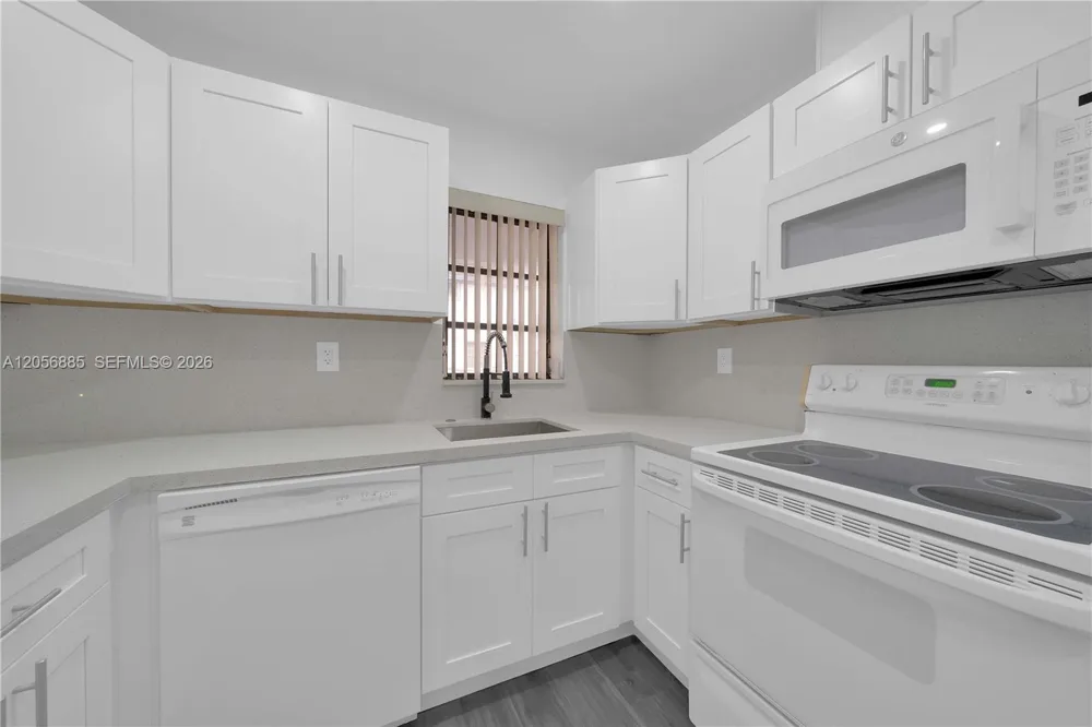 1535 SW 122nd Ave #3-7 Miami, FL 33184