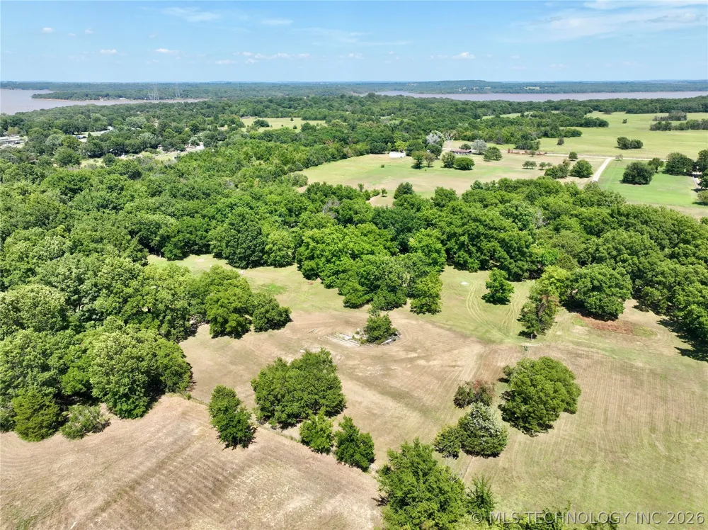 109866 S 4155 ROAD Checotah, OK 74426