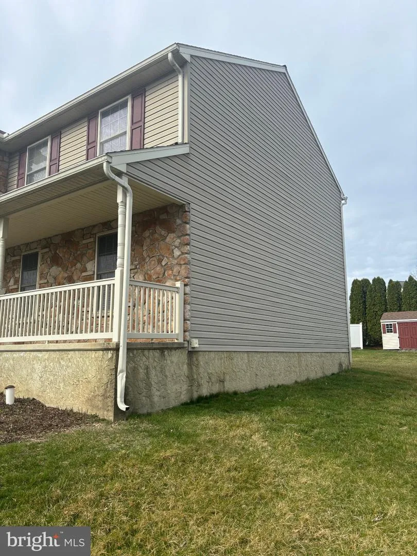 228 S BROAD STREET Jonestown, PA 17038
