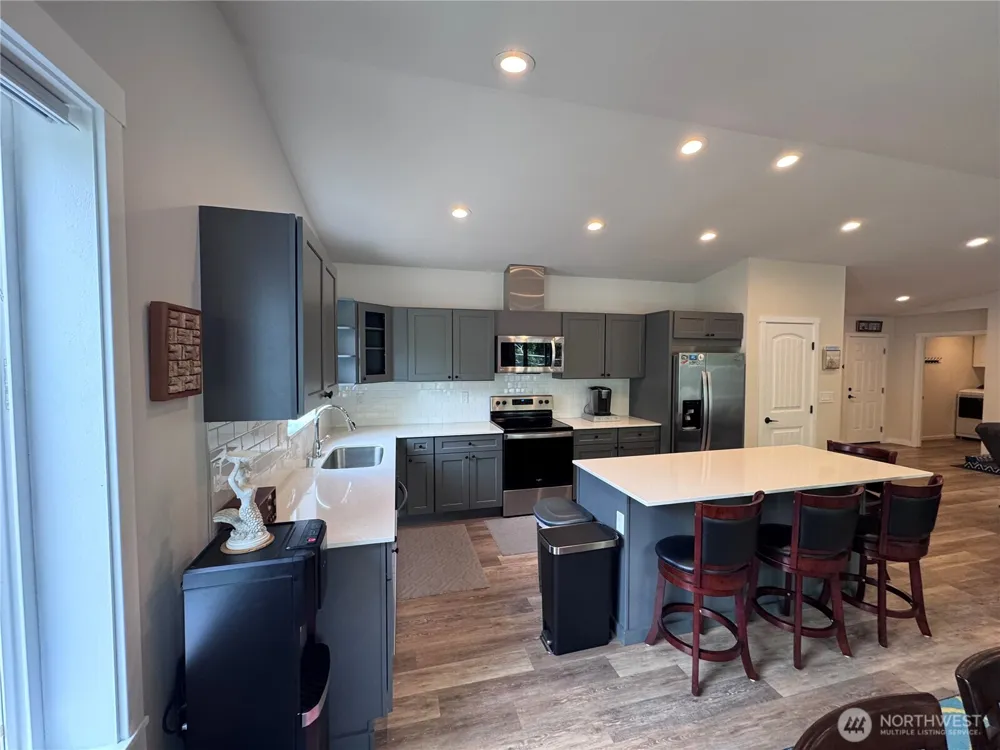 118 Pacific Boulevard NW Ocean Shores, WA 98569