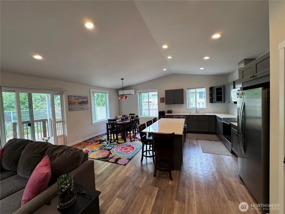 118 Pacific Boulevard NW Ocean Shores, WA 98569