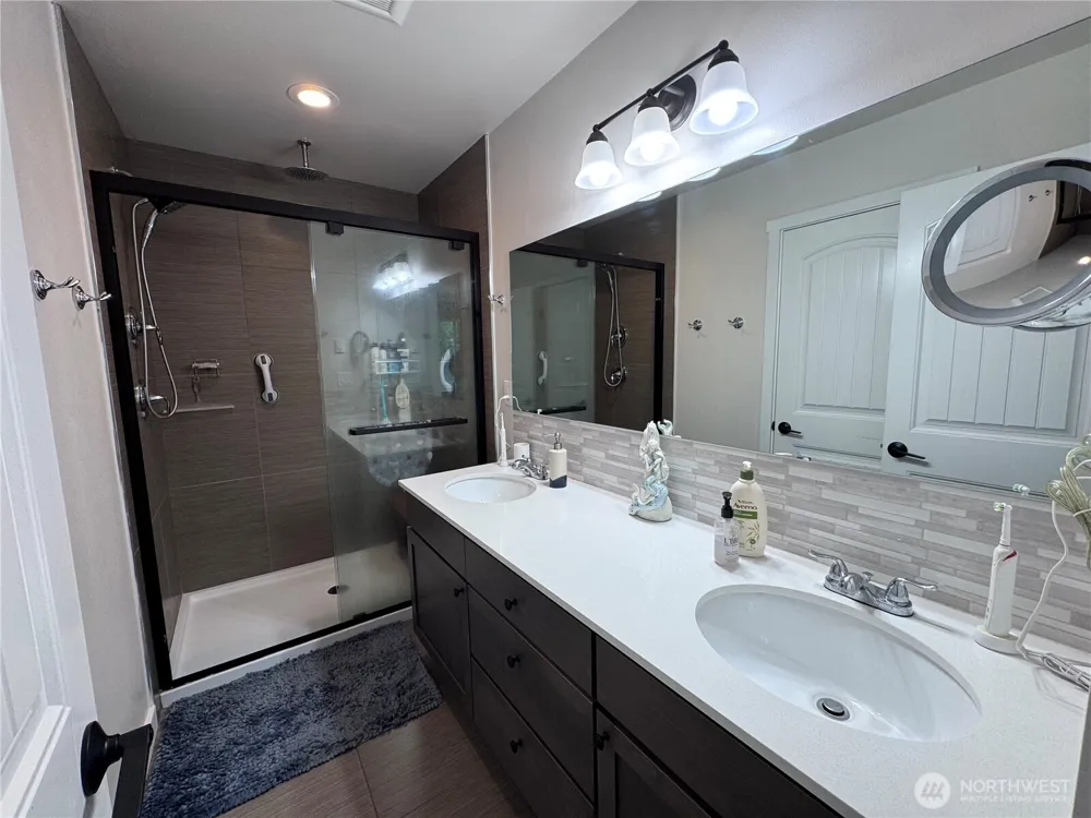 118 Pacific Boulevard NW Ocean Shores, WA 98569