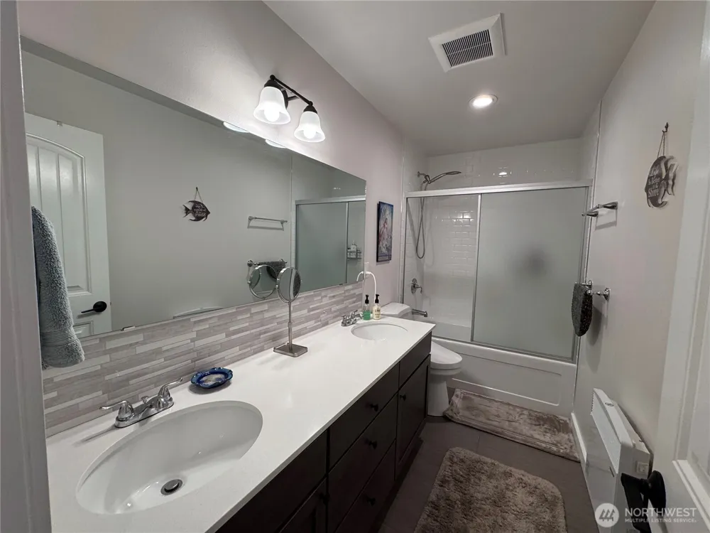 118 Pacific Boulevard NW Ocean Shores, WA 98569