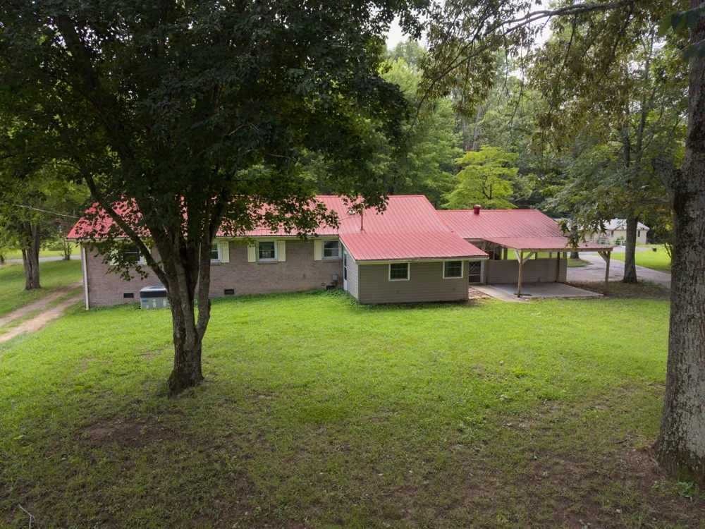 373 Hatch Rd Rock Island, TN 38581