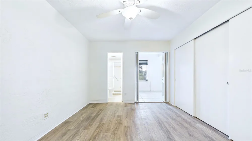 2454 AUSTRALIA WAY E #32 Clearwater, FL 33763