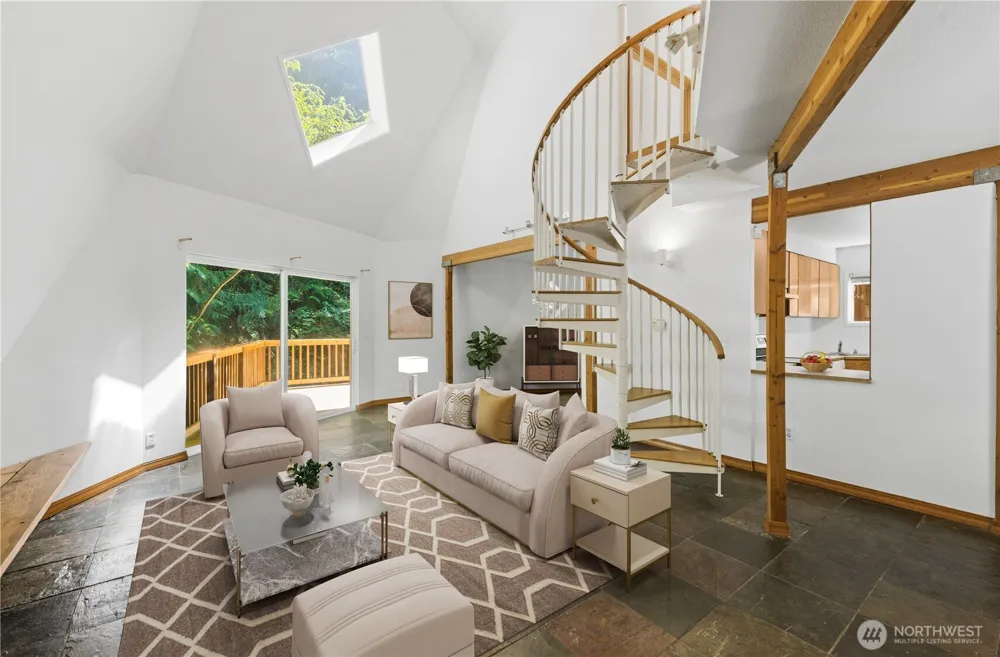 16524 35th Avenue NE Lake Forest Park, WA 98155