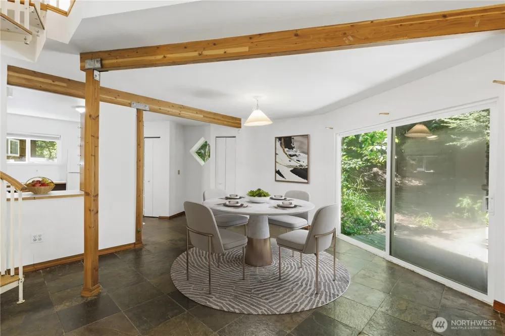16524 35th Avenue NE Lake Forest Park, WA 98155