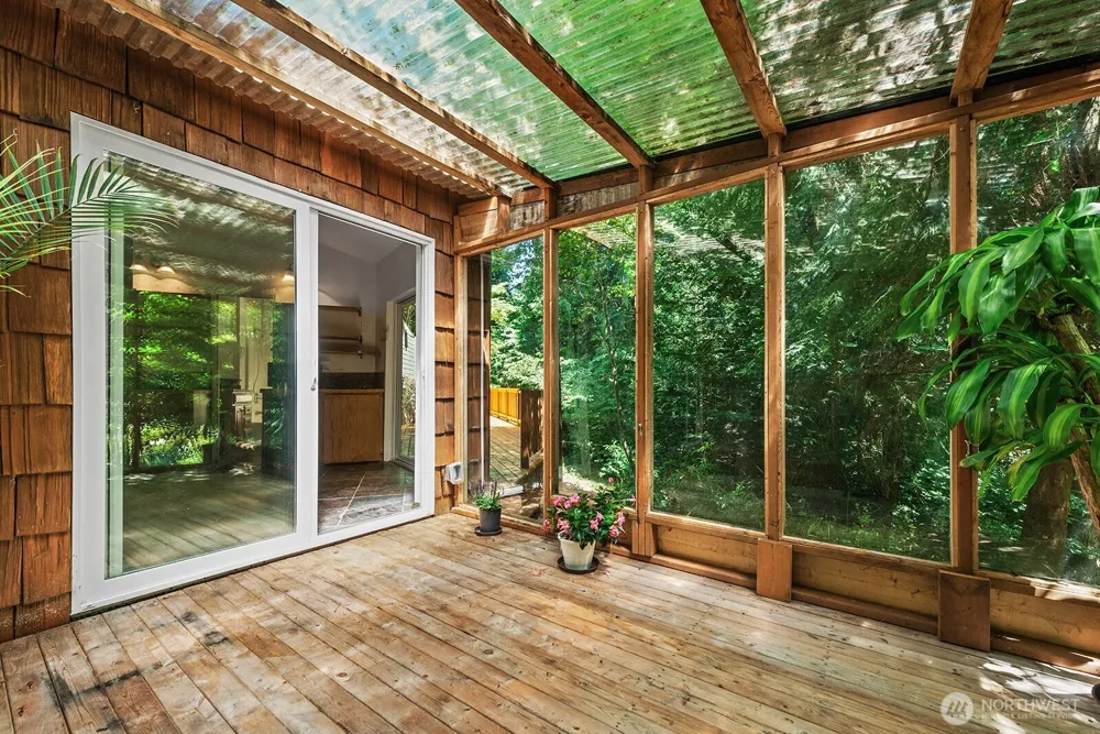 16524 35th Avenue NE Lake Forest Park, WA 98155