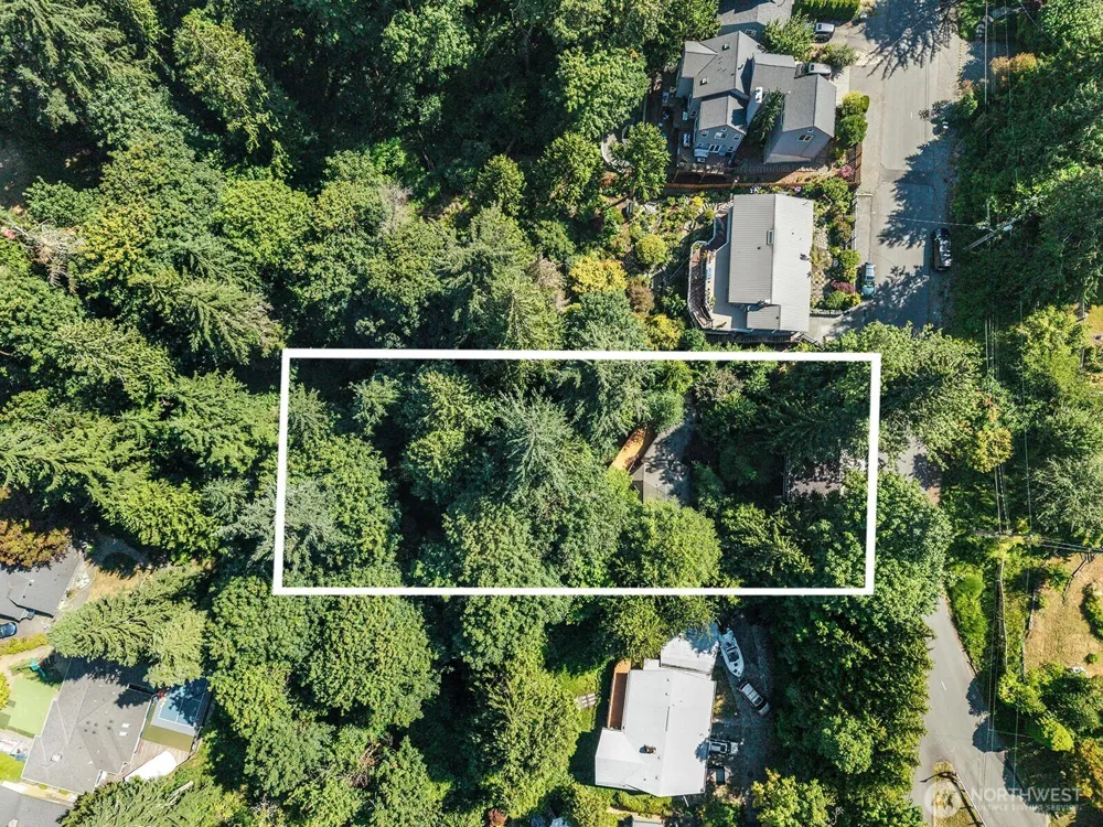 16524 35th Avenue NE Lake Forest Park, WA 98155