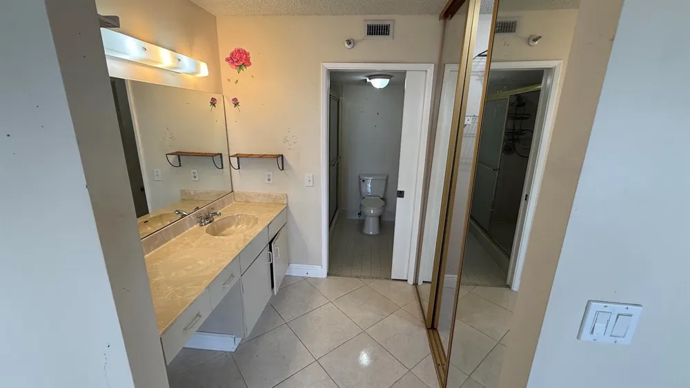 2334 S Cypress Bend Drive #802 Pompano Beach, FL 33069