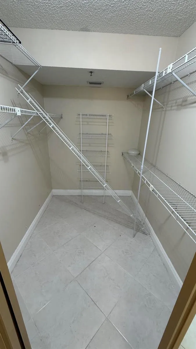 2334 S Cypress Bend Drive #802 Pompano Beach, FL 33069