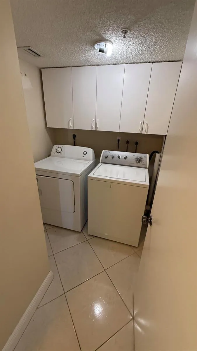 2334 S Cypress Bend Drive #802 Pompano Beach, FL 33069