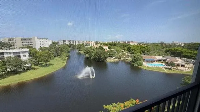 2334 S Cypress Bend Drive #802 Pompano Beach, FL 33069