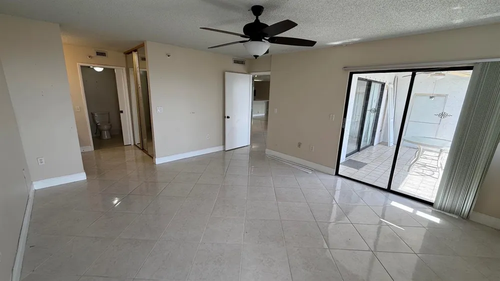 2334 S Cypress Bend Drive #802 Pompano Beach, FL 33069