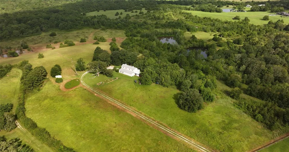2624 Saint Beulah Chapel Road Montgomery, TX 77316