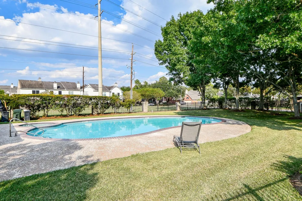 2930 Grants Lake Boulevard #407 Sugar Land, TX 77479