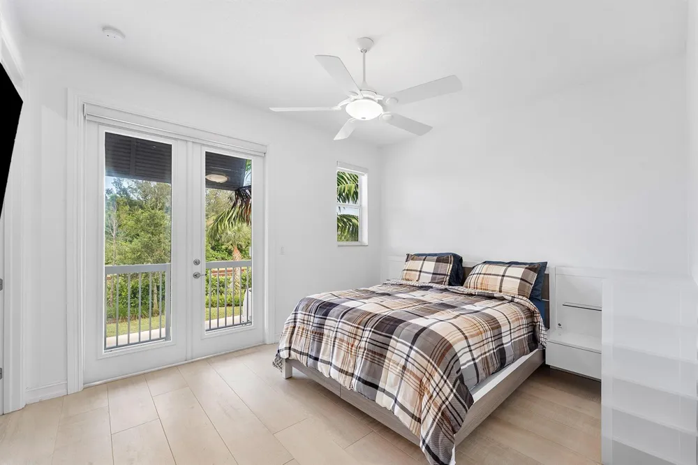 100 NW 69th Circle #52 Boca Raton, FL 33487
