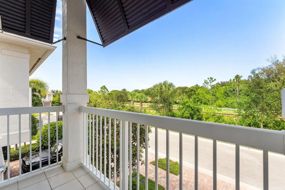 100 NW 69th Circle #52 Boca Raton, FL 33487