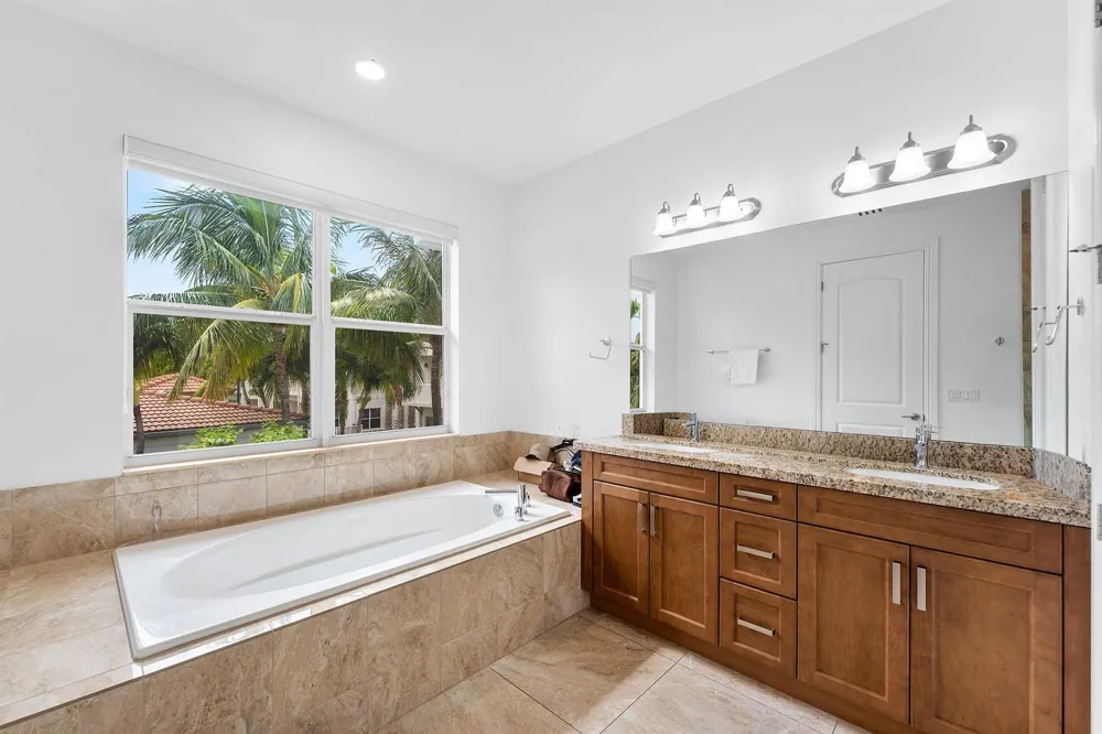 100 NW 69th Circle #52 Boca Raton, FL 33487