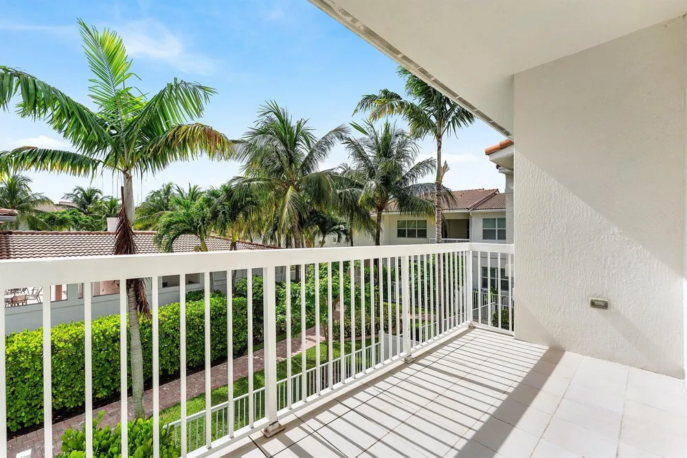 100 NW 69th Circle #52 Boca Raton, FL 33487