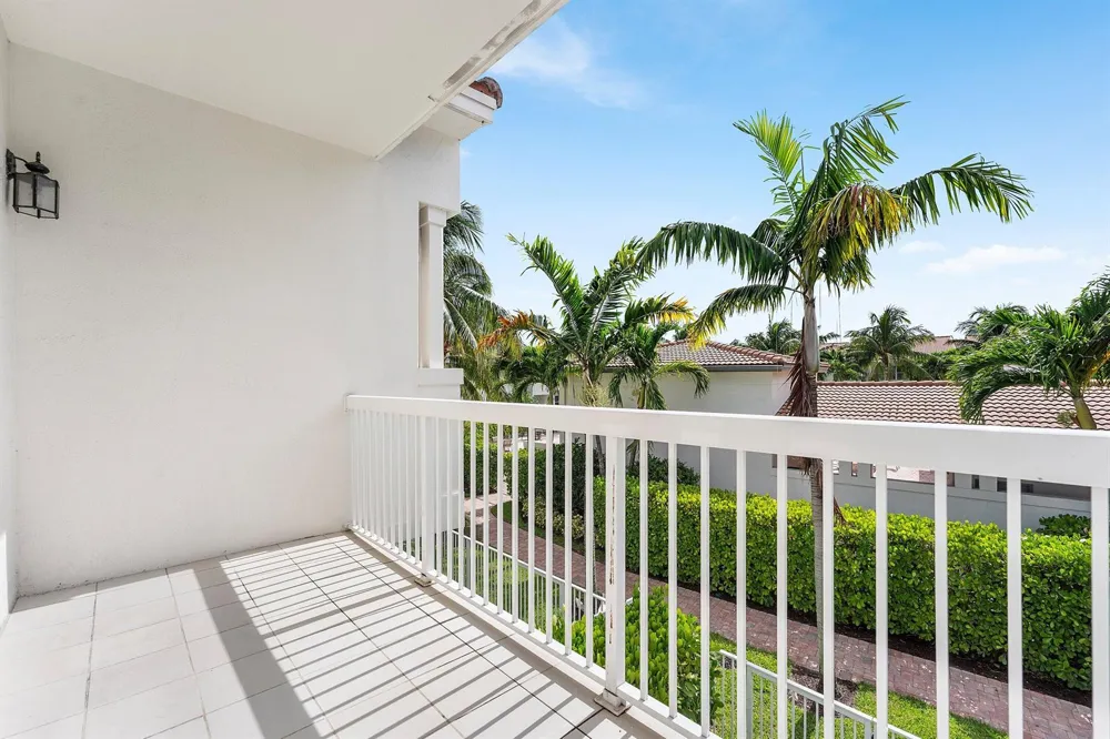 100 NW 69th Circle #52 Boca Raton, FL 33487