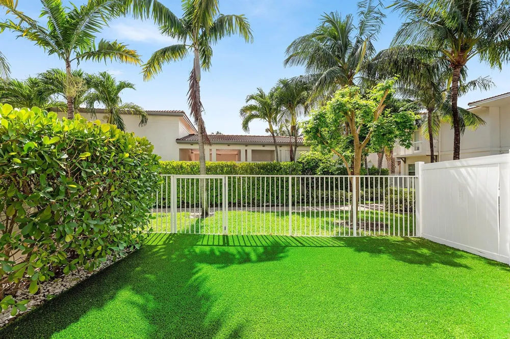 100 NW 69th Circle #52 Boca Raton, FL 33487
