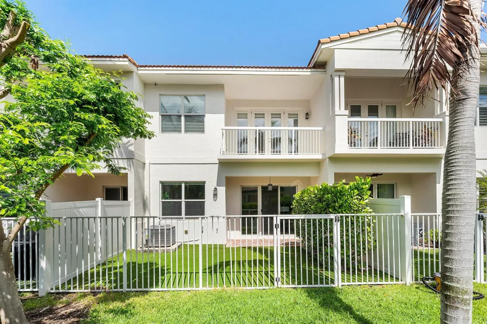 100 NW 69th Circle #52 Boca Raton, FL 33487