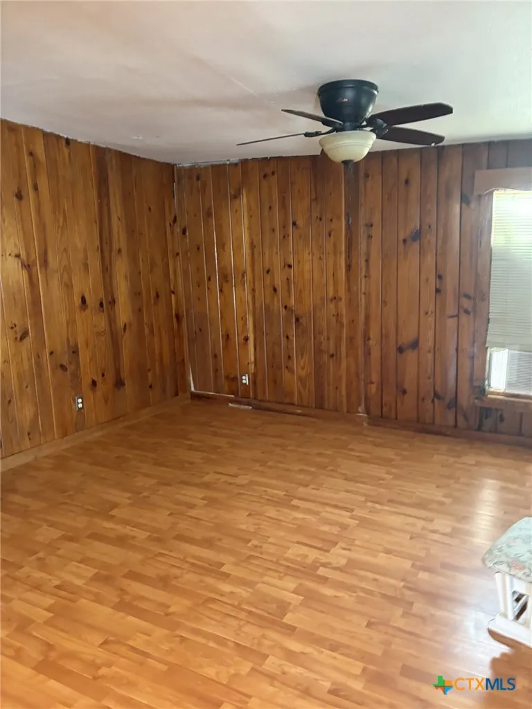 117 Paul Street Rogers, TX 76569