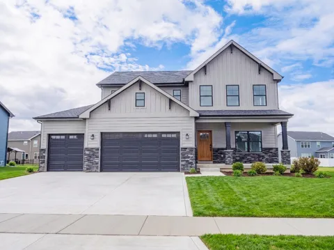 9865 Beacon Pointe Lane