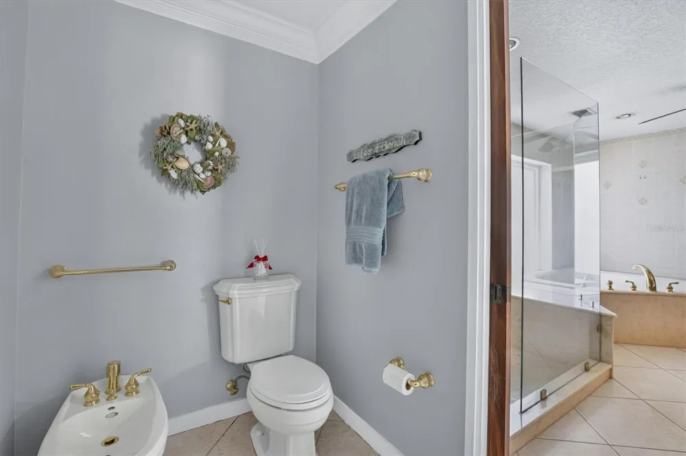 306 OAK ESTATES DRIVE Orlando, FL 32806
