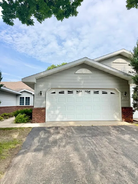 103 Raven Court
