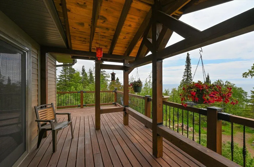828 Slater Drive Beaver Bay, MN 55614