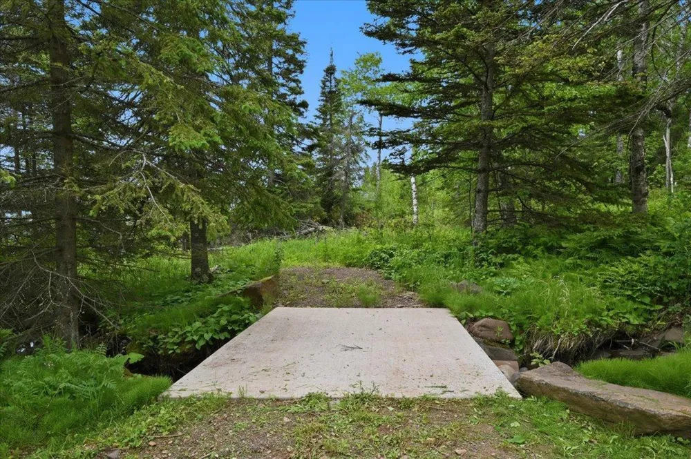 828 Slater Drive Beaver Bay, MN 55614