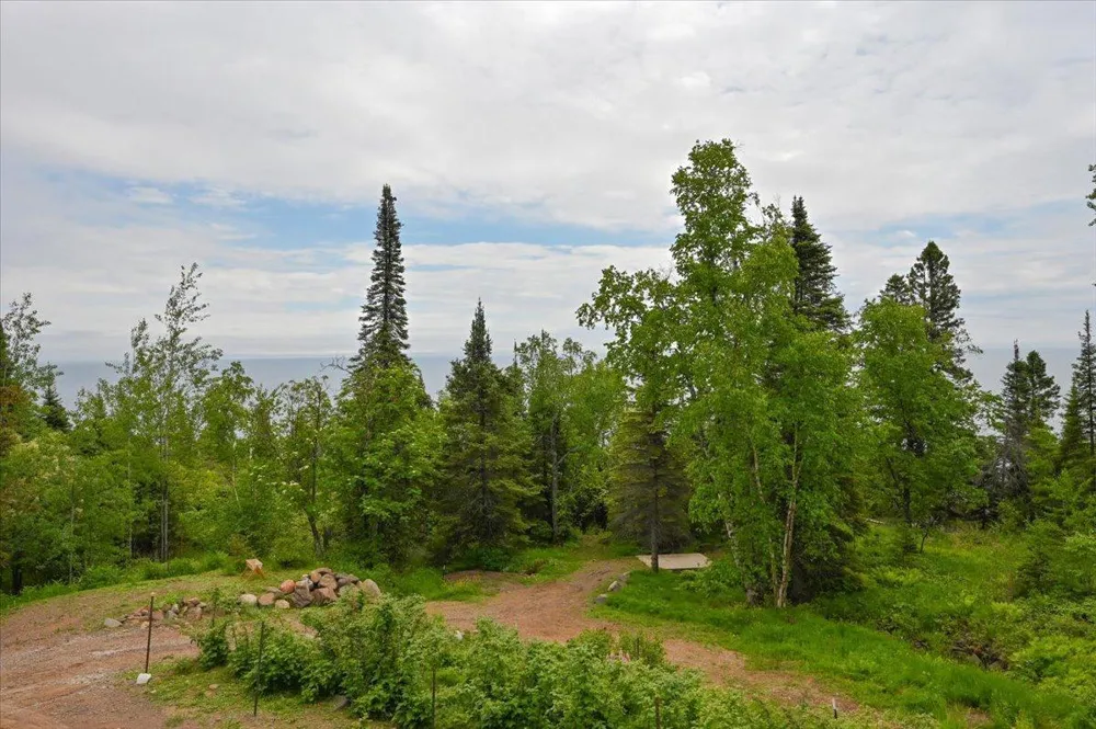 828 Slater Drive Beaver Bay, MN 55614