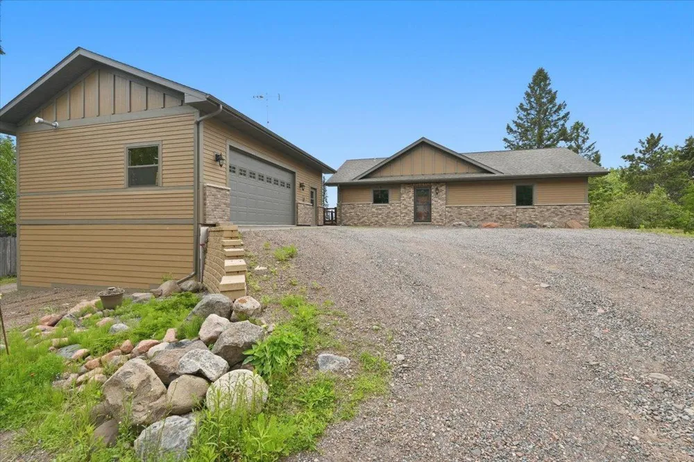 828 Slater Drive Beaver Bay, MN 55614