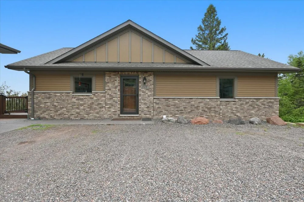 828 Slater Drive Beaver Bay, MN 55614