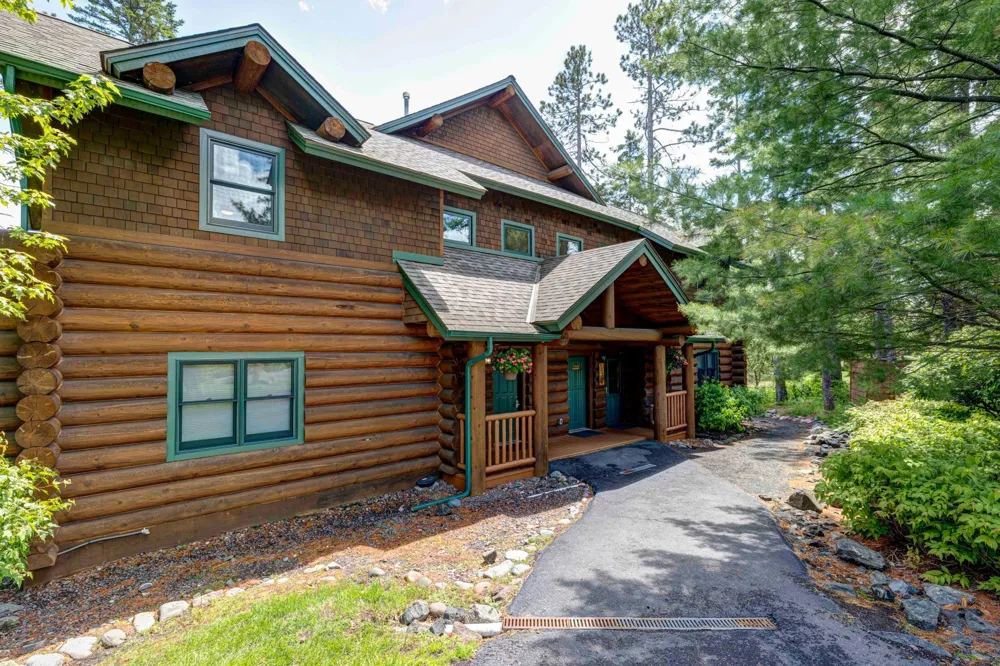 2826 Highway 61 #410A Two Harbors, MN 55616