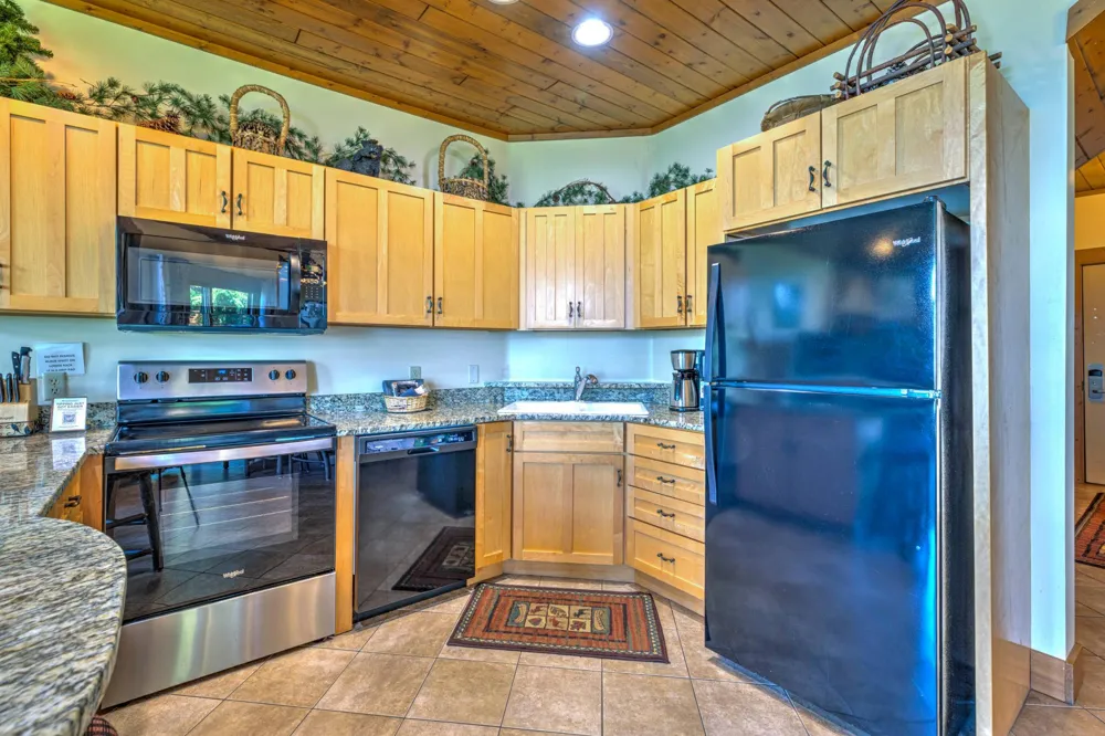2826 Highway 61 #410A Two Harbors, MN 55616