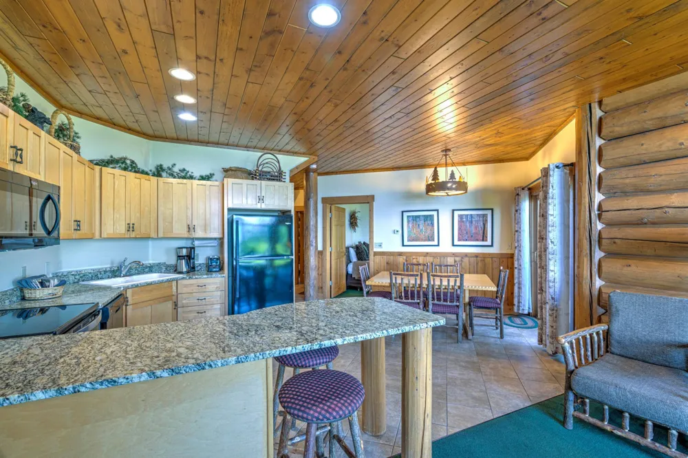 2826 Highway 61 #410A Two Harbors, MN 55616