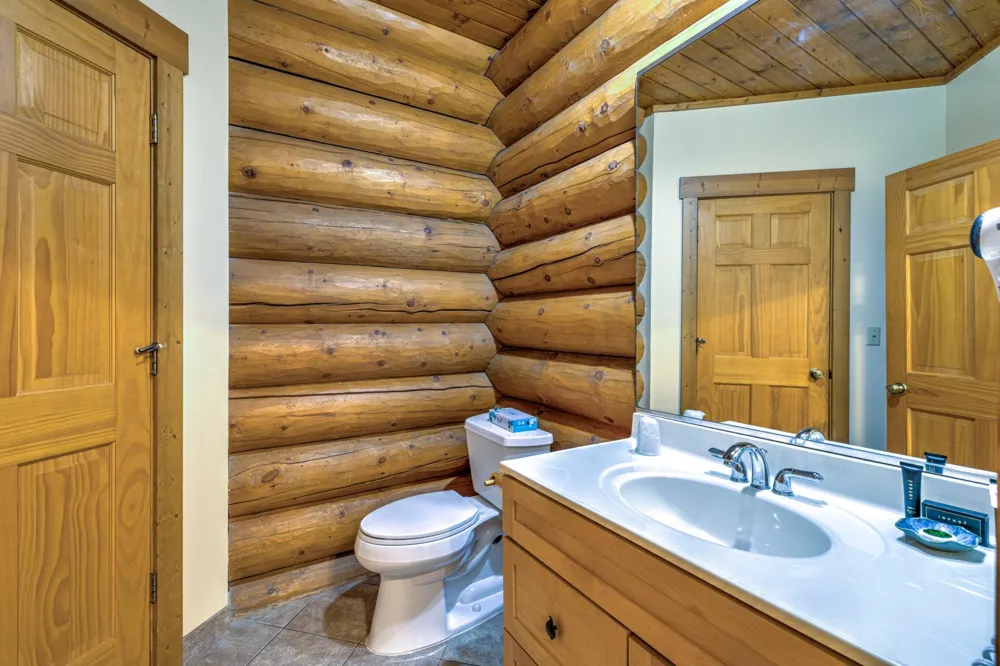 2826 Highway 61 #410A Two Harbors, MN 55616