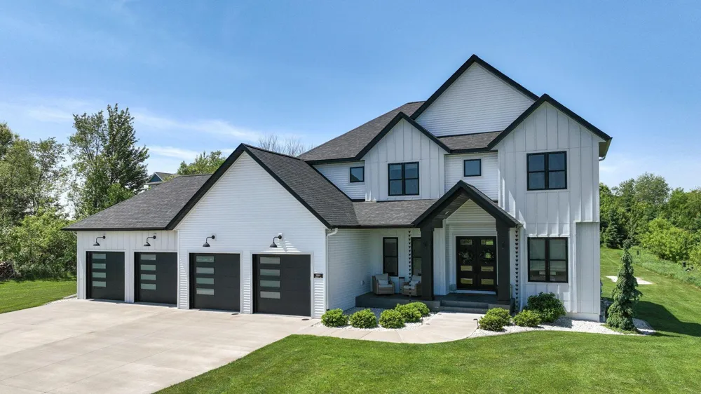 S8908 Chestnut Road Eau Claire, WI 54701