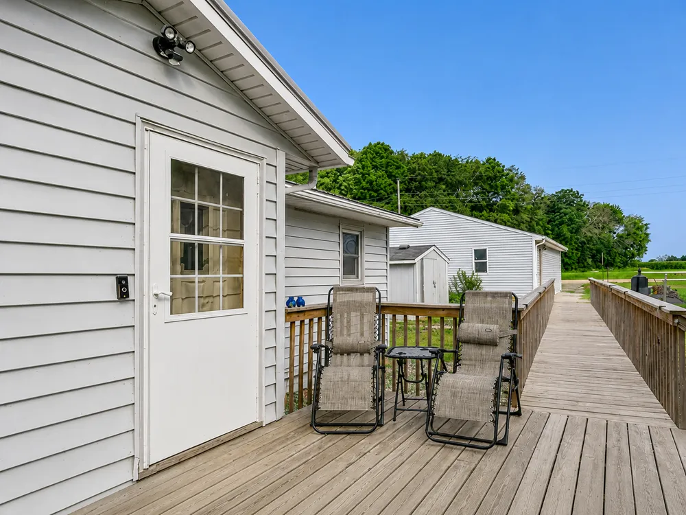 46167 Jefferson Lake Drive Cleveland, MN 56017