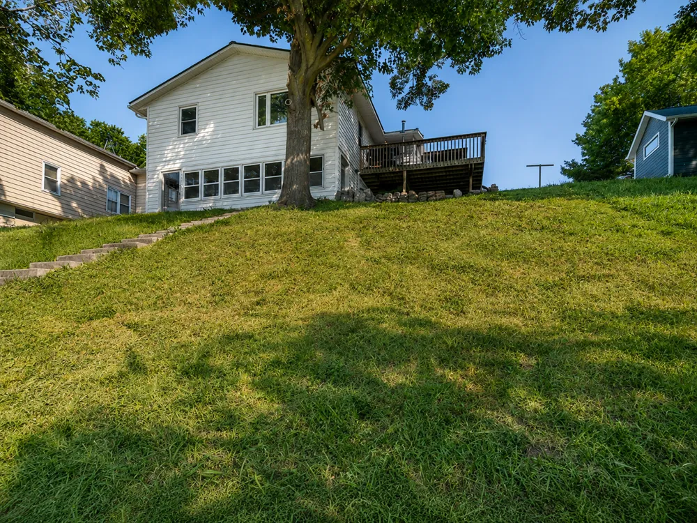 46167 Jefferson Lake Drive Cleveland, MN 56017