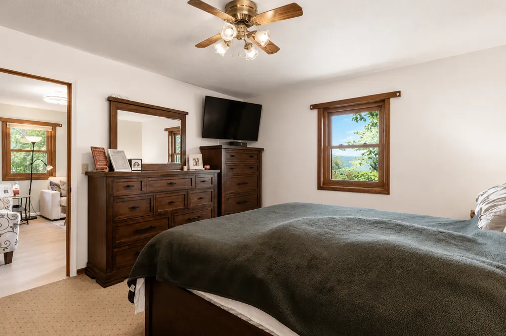 46167 Jefferson Lake Drive Cleveland, MN 56017