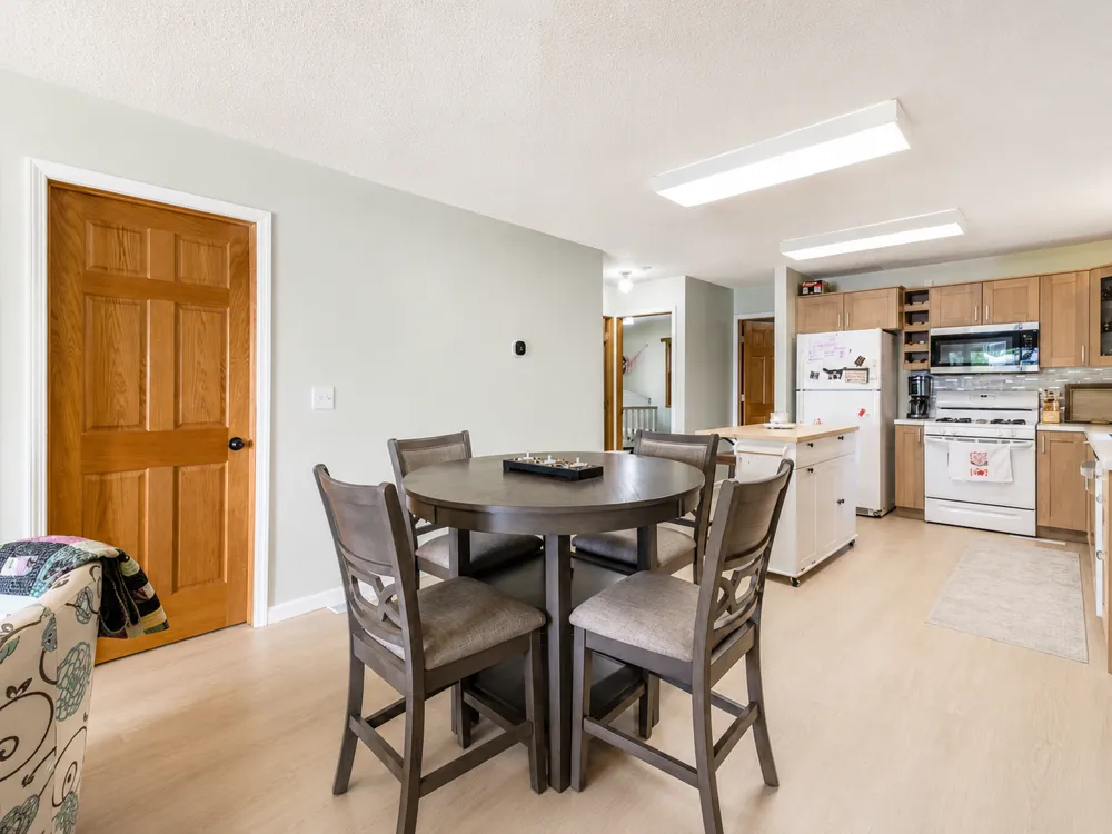 46167 Jefferson Lake Drive Cleveland, MN 56017
