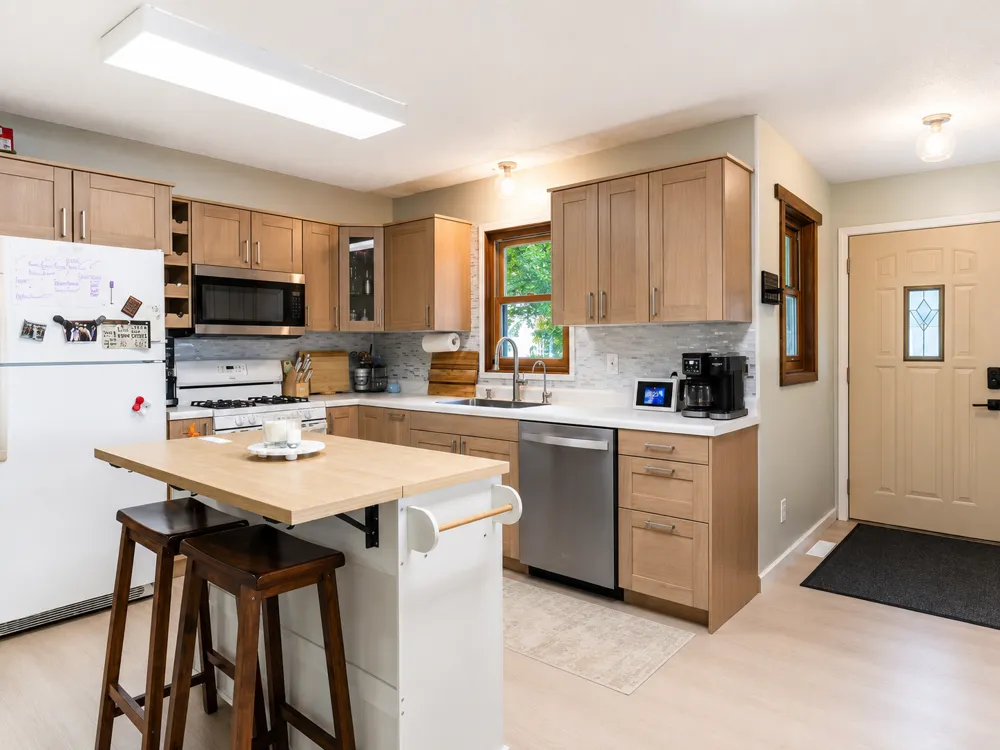 46167 Jefferson Lake Drive Cleveland, MN 56017