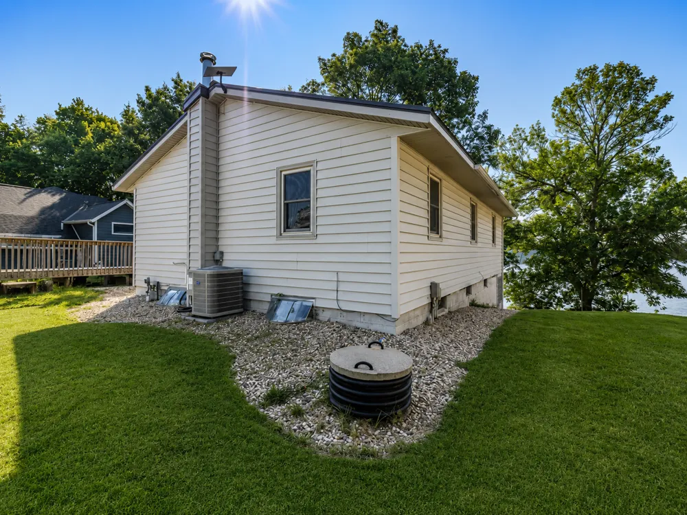 46167 Jefferson Lake Drive Cleveland, MN 56017