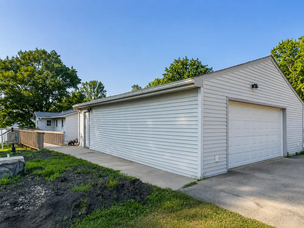 46167 Jefferson Lake Drive Cleveland, MN 56017