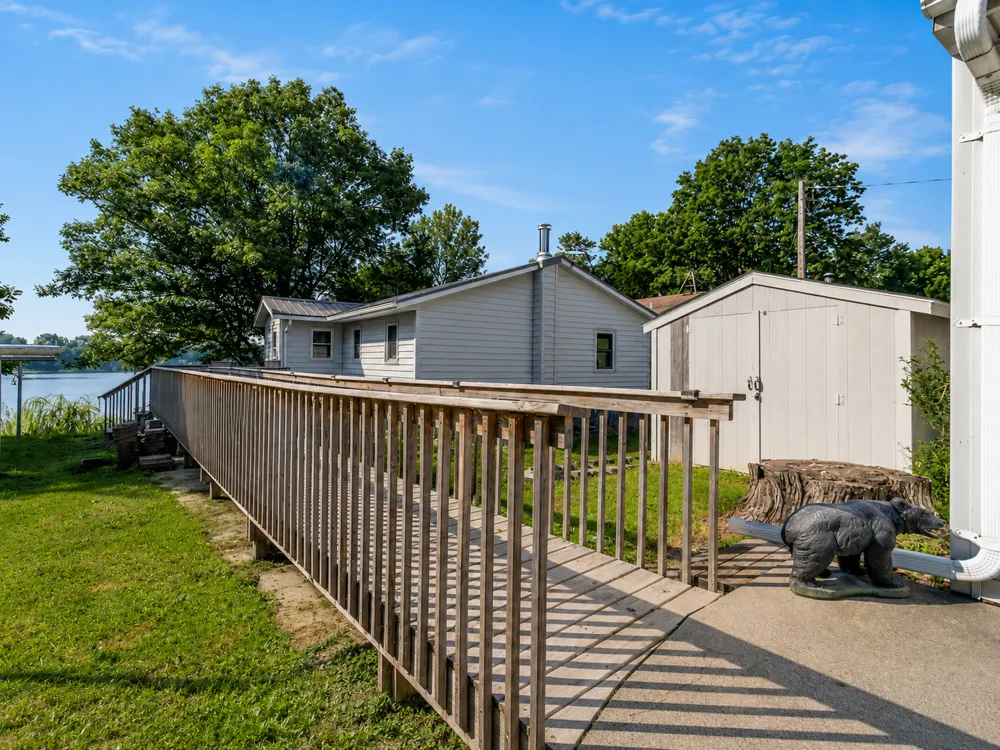 46167 Jefferson Lake Drive Cleveland, MN 56017